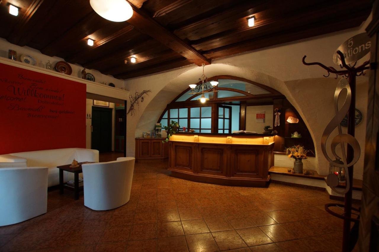 Hotel Neuwirt Mauterndorf  Exteriör bild