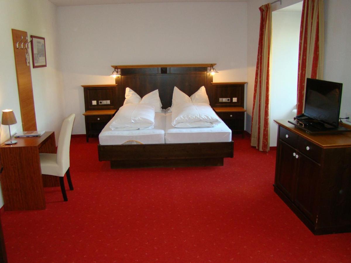 Hotel Neuwirt Mauterndorf  Exteriör bild