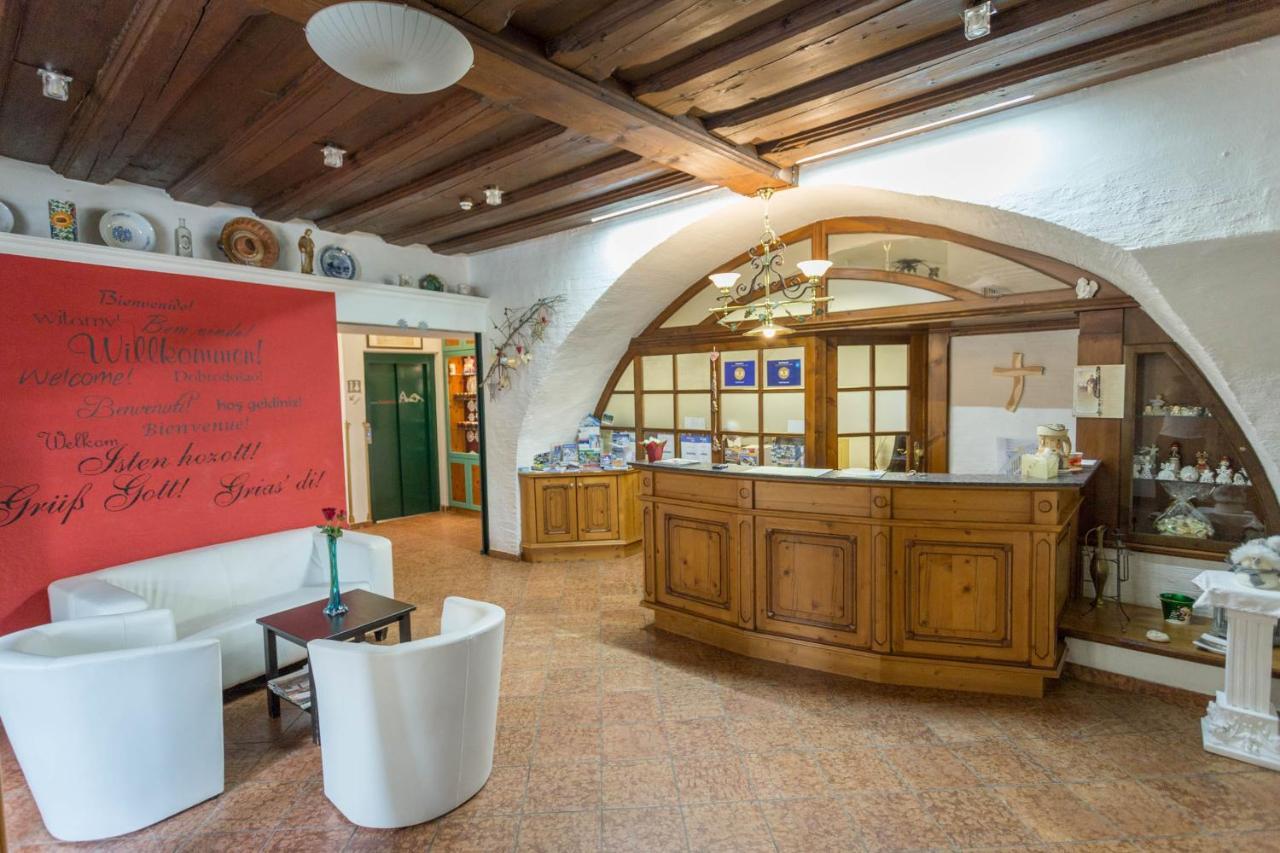 Hotel Neuwirt Mauterndorf  Exteriör bild